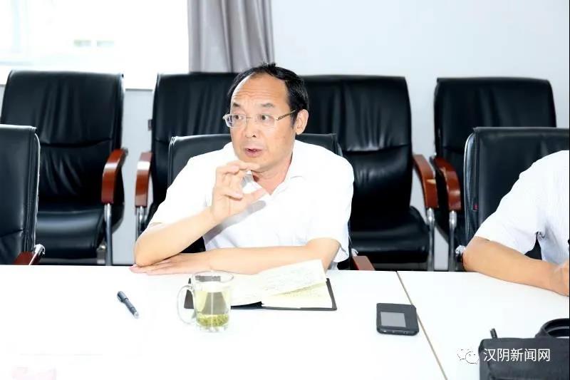 周永鑫到县政务大厅调研政务服务工作-汉阴县人民政府