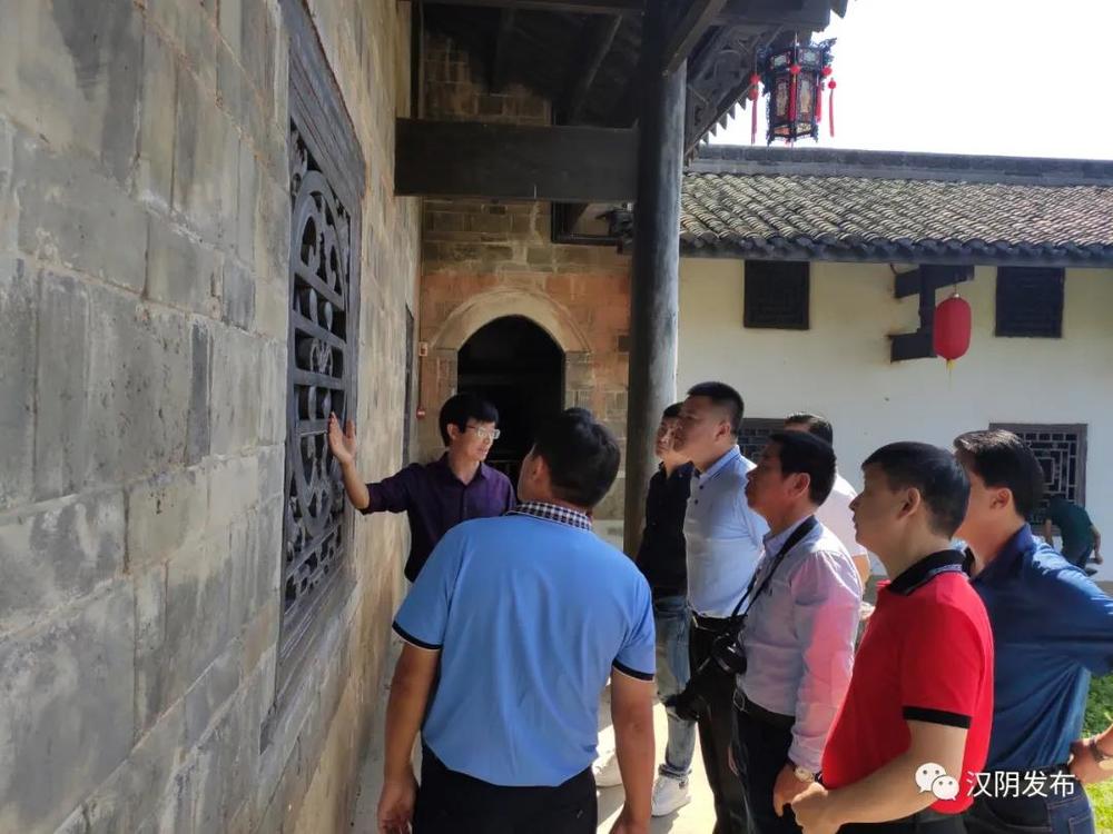 溧阳市埭头镇政企代表团来汉阴考察农旅融合和美丽乡村项目建设情况