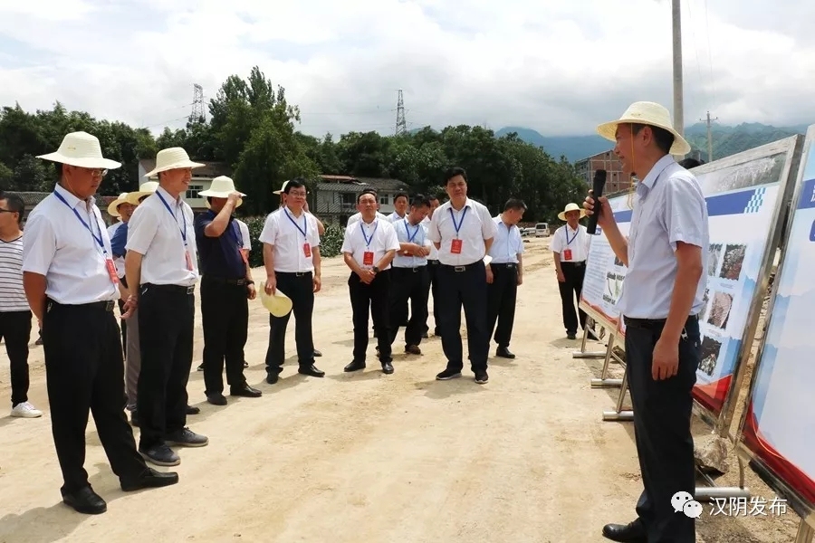 6视察月河综合治理PPP项目、吉庆路建设及“气化汉阴”项目.webp.jpg